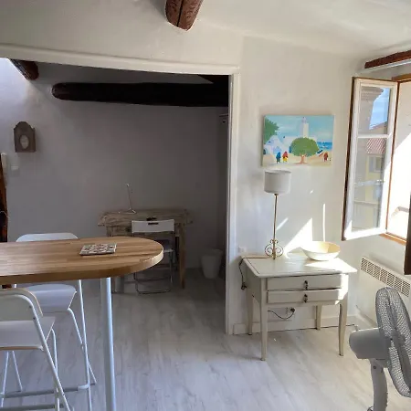 Studios Des Templiers Apartmán *